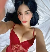 squirty-arianna-justarrived-romanian-escort-in-mumbai-12885008_premium