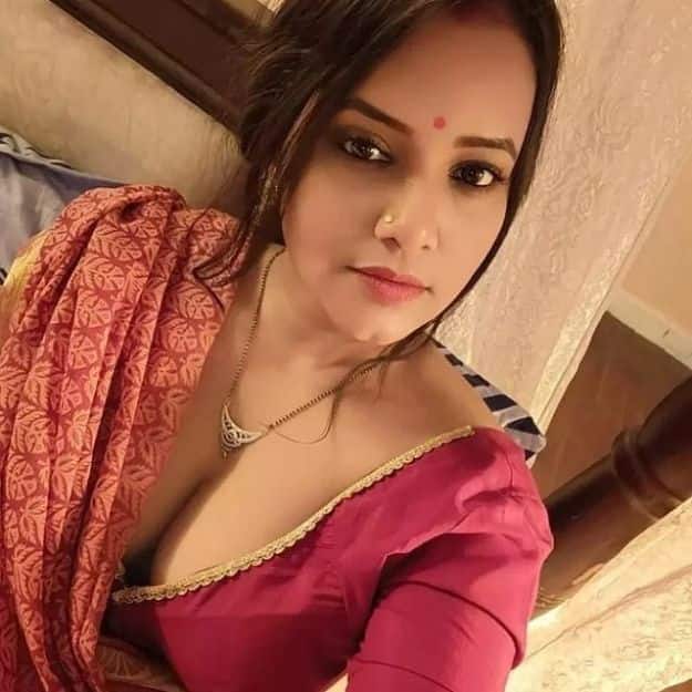 VIP Escorts service in Shahdara – Delhi Escort Service ( 9999849648 )