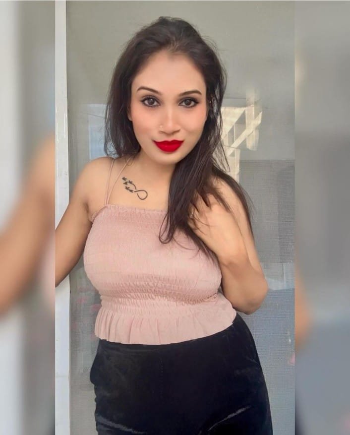 Call Girls Near Fatehpur Sikri Agra: Connect With Our VIP Escorts Girls in Agra 24/7